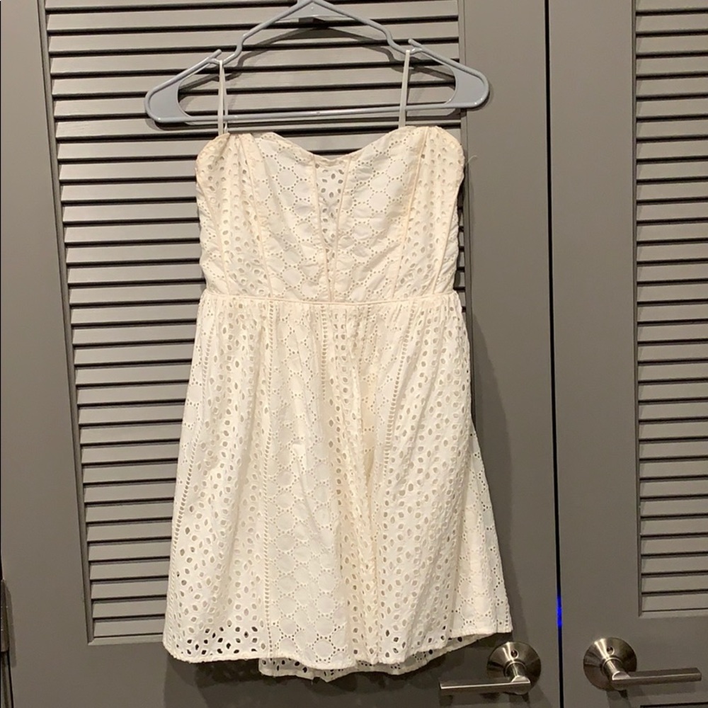 White strapless dress